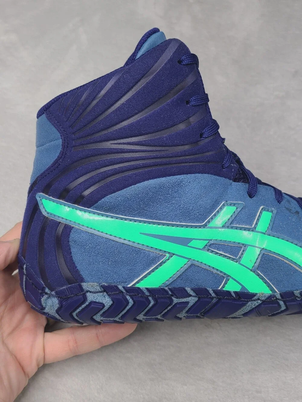 ASICS Aggressor 5 Men’s wrestling Shoes Sneakers Blue Green Size 11.5